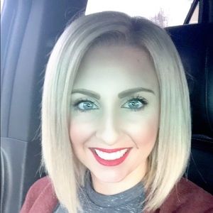 Meet your Posher, Deanna